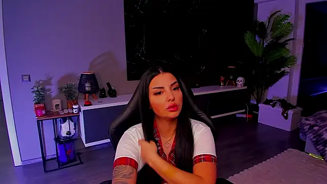 anemarieejolie online show from March 2026 07:31:01 PM