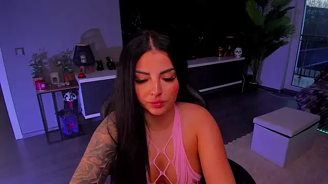 anemarieejolie online show from April 2026 04:42:02 PM