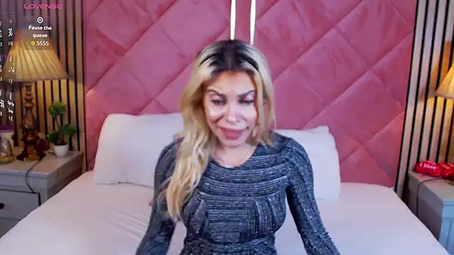 LaraAddison online show from September 2025 05:36:02 AM