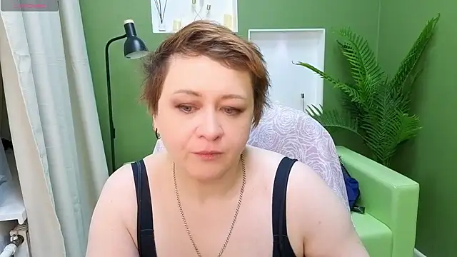 Snapshot of Dolorys chatting on May 2026 05:33:01 AM Dolorys online show from May 2026 05:33:01 AM
