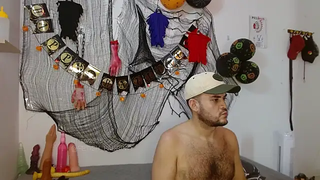 Snapshot of fetish_padrino chatting on October 2025 08:23:02 PM fetish padrino online show from October 2025 08:23:02 PM