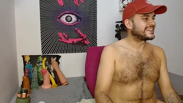 Snapshot of fetish_padrino chatting on September 2025 04:50:02 AM fetish padrino online show from September 2025 04:50:02 AM