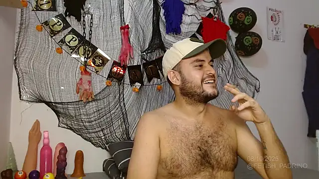 Snapshot of fetish_padrino chatting on October 2025 02:45:01 AM fetish padrino online show from October 2025 02:45:01 AM
