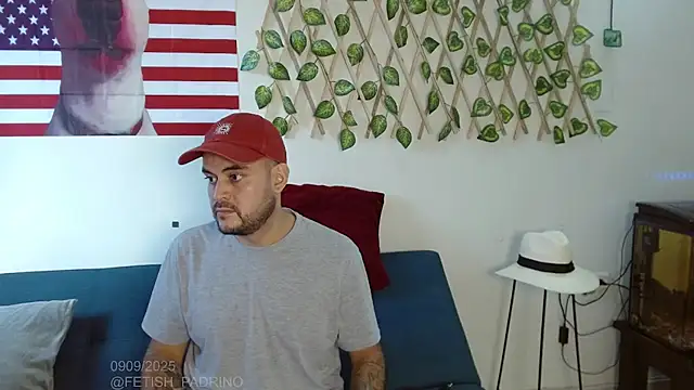 Snapshot of fetish_padrino chatting on September 2025 01:22:02 PM fetish padrino online show from September 2025 01:22:02 PM
