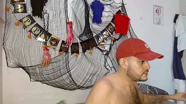 Snapshot of fetish_padrino chatting on October 2025 06:42:01 PM fetish padrino online show from October 2025 06:42:01 PM