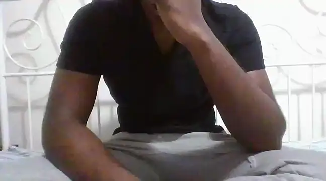 Snapshot of justinme00o7 chatting on March 2025 12:46:02 PM justinme00o7 online show from March 2025 12:46:02 PM