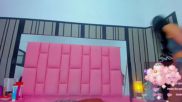 Snapshot of Ashleimoss chatting on February 2025 11:47:02 AM Ashleimoss online show from February 2025 11:47:02 AM