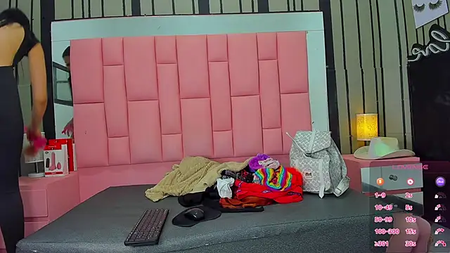 Snapshot of Ashleimoss chatting on March 2025 11:33:02 AM Ashleimoss online show from March 2025 11:33:02 AM