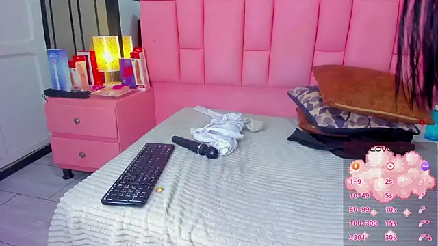 Snapshot of Ashleimoss chatting on February 2025 02:48:02 PM Ashleimoss online show from February 2025 02:48:02 PM