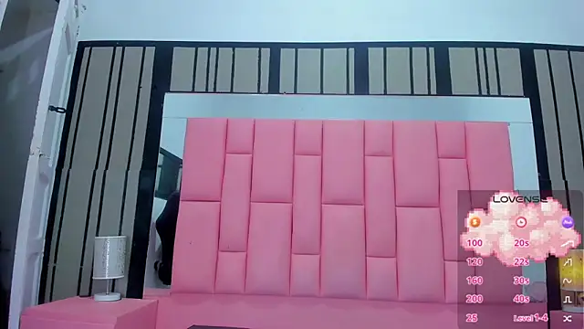 Snapshot of Ashleimoss chatting on February 2025 11:29:02 AM Ashleimoss online show from February 2025 11:29:02 AM