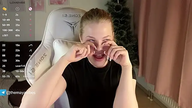 Maya Rave online show from January 2026 03:32:02 AM