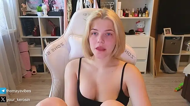 Maya Rave online show from May 2026 03:23:01 AM