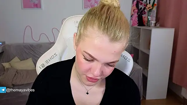 Maya Rave online show from March 2026 03:45:02 AM