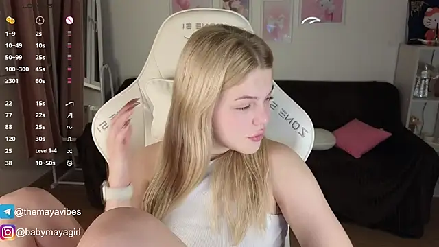 Maya Rave online show from November 2025 03:55:02 AM