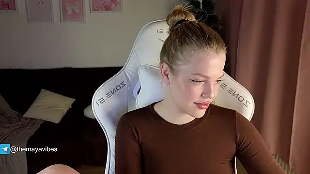 Maya Rave online show from January 2026 03:54:01 AM