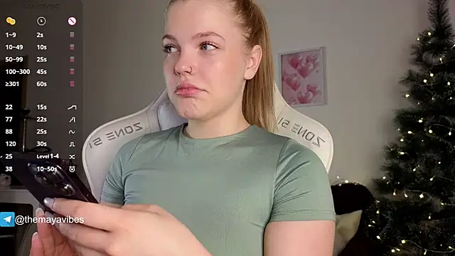 Maya Rave online show from December 2025 03:43:02 AM