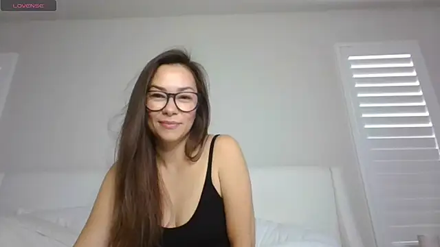 Snapshot of mixedasiangirl chatting on September 2025 05:12:01 PM mixedasiangirl online show from September 2025 05:12:01 PM