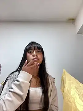 Snapshot of bonnie_18x chatting on February 2025 01:57:02 AM bonnie 18x online show from February 2025 01:57:02 AM
