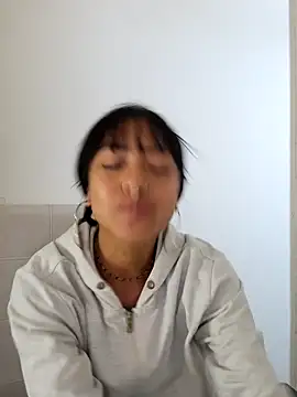 Snapshot of bonnie_18x chatting on February 2025 01:14:01 PM bonnie 18x online show from February 2025 01:14:01 PM
