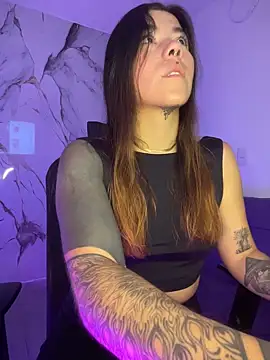 luccianagreyy online show from April 2026 12:23:01 PM