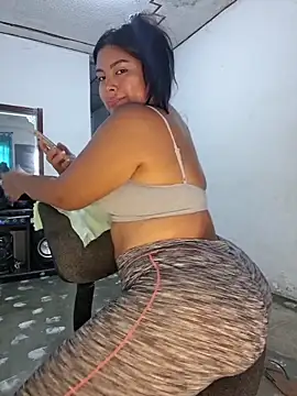 steisy325 online show from April 2026 01:45:02 PM