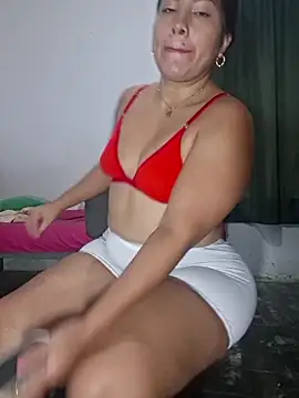 steisy325 online show from December 2025 03:36:01 PM