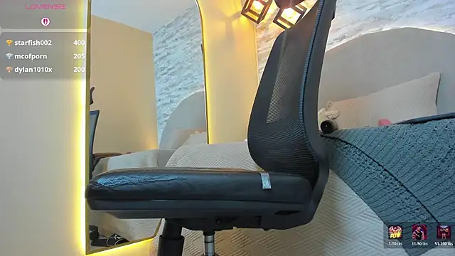 Aron Bolt online show from December 2025 09:36:02 AM