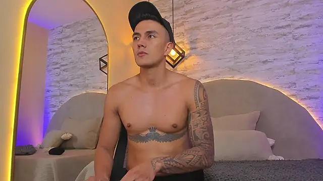 Aron Bolt online show from February 2026 01:10:01 PM