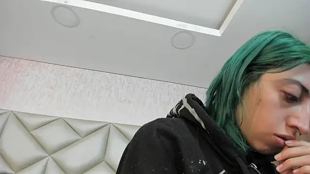 Im gaia online show from November 2025 12:15:02 PM