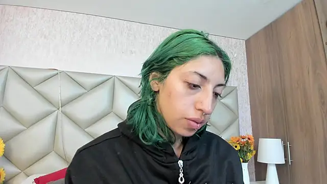 Im gaia online show from November 2025 12:16:01 PM