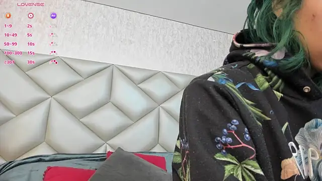 Im gaia online show from November 2025 12:08:02 PM