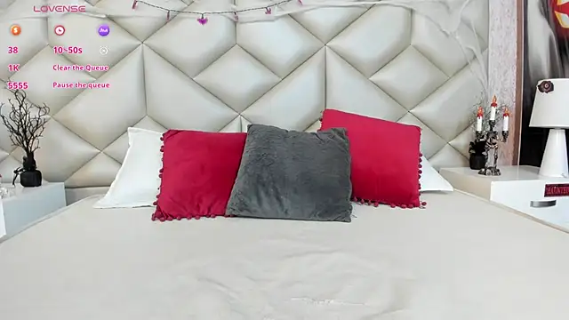 Im gaia online show from October 2025 12:04:01 PM