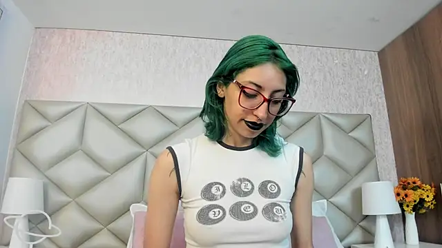 Im gaia online show from September 2025 12:32:02 PM