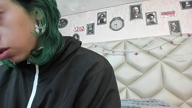 Im gaia online show from October 2025 12:59:02 PM