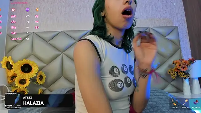 Im gaia online show from November 2025 11:59:02 AM