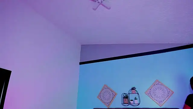 Edelaine rogers online show from March 2026 04:01:02 AM