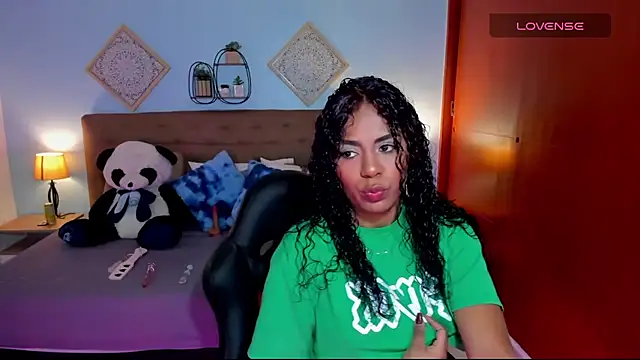 Edelaine rogers online show from October 2025 06:26:02 AM
