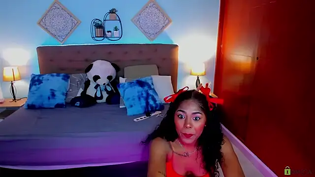 Edelaine rogers online show from October 2025 12:00:02 AM