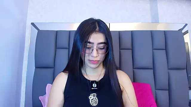 Snapshot of Amy_wats0n chatting on April 2026 07:10:02 PM Amy wats0n online show from April 2026 07:10:02 PM