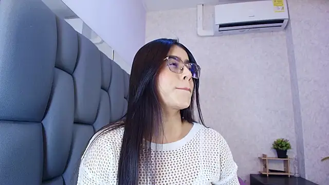 Amy wats0n online show from March 2026 07:03:01 PM