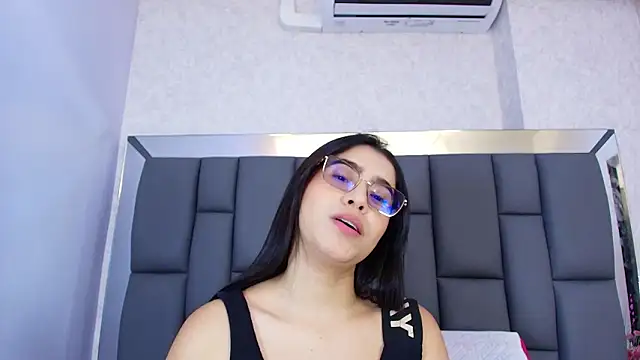 Amy wats0n online show from March 2026 07:01:01 PM