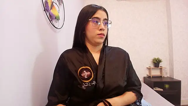 Amy wats0n online show from September 2025 07:09:01 PM