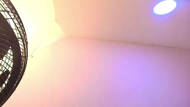 Amy wats0n online show from February 2026 07:03:01 PM