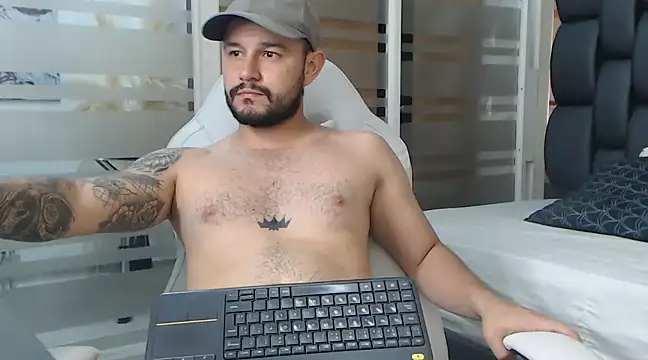 Snapshot of adel_hard_ chatting on December 2024 10:23:01 PM adel hard online show from December 2024 10:23:01 PM