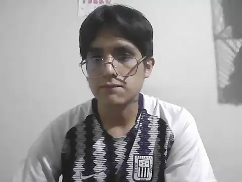 Snapshot of HardDick2 chatting on June 2026 06:34:01 AM HardDick2 online show from June 2026 06:34:01 AM