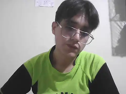 Snapshot of HardDick2 chatting on July 2026 05:23:02 AM HardDick2 online show from July 2026 05:23:02 AM