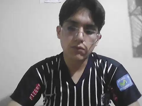 Snapshot of HardDick2 chatting on July 2026 05:38:01 AM HardDick2 online show from July 2026 05:38:01 AM