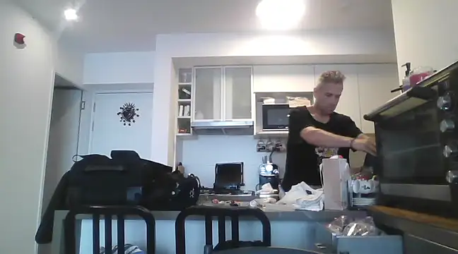 Snapshot of Diegoperrote682661 chatting on March 2025 12:34:01 PM Diegoperrote682661 online show from March 2025 12:34:01 PM