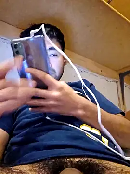 Axeltu77 online show from March 2026 10:23:02 PM