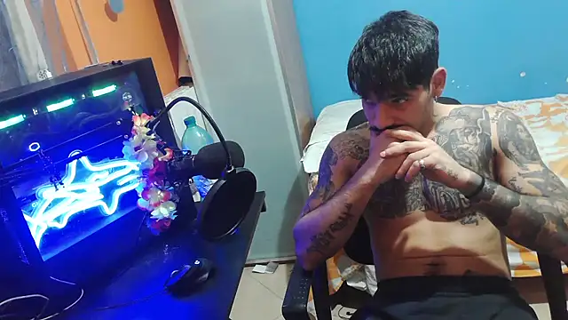 Badboyi1997 online show from October 2025 02:23:02 AM